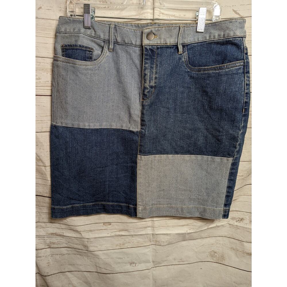 Skye's The Limit Size 12 Denim Patch Mini Skirt 34" Waist - 19.5" L 90s Y2K VTG